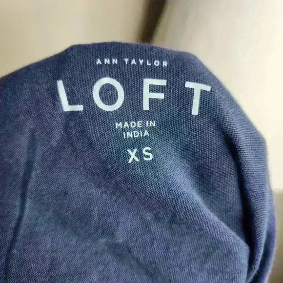 LOFT women's light blue short sleeve blouse with lace front size XS - Picture 7 of 7